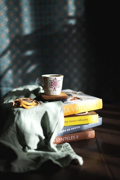 Literary Fiction: Narrative Style & Character Development Dissected