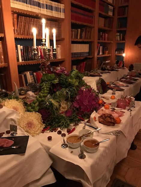 From Page to Plate: Elevate Your Book Club with Themed Dinners